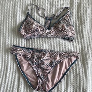 Swimsuit size large bottom and medium top. Worn once